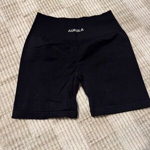 Black Aurola shorts